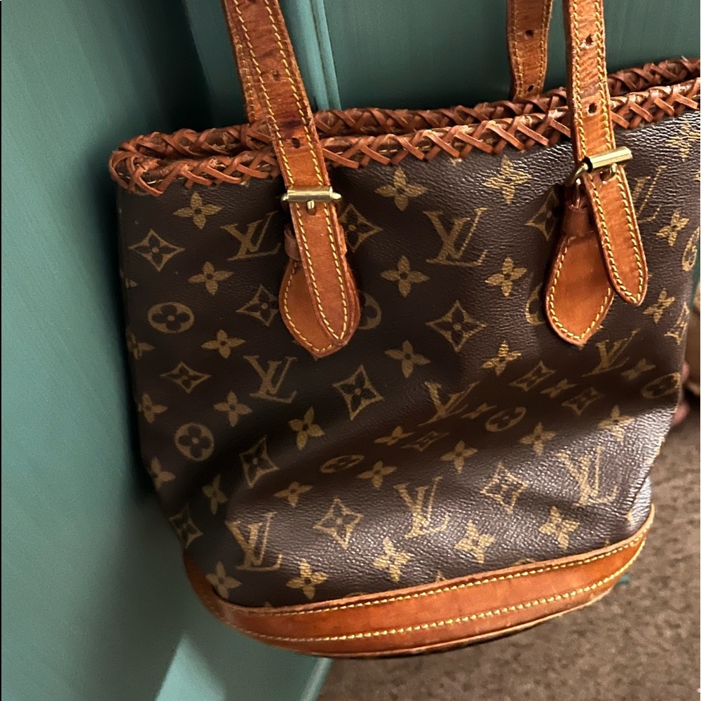 SOLD Louis Vuitton Petit Bucket Bag WITHOUT dust cover
